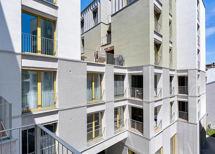 Urban Spaces 7 Victoriei New Building With Parking And Security * Bukareszt