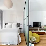 Urban Spaces 7 Victoriei New Building With Parking And Security Apartamento *