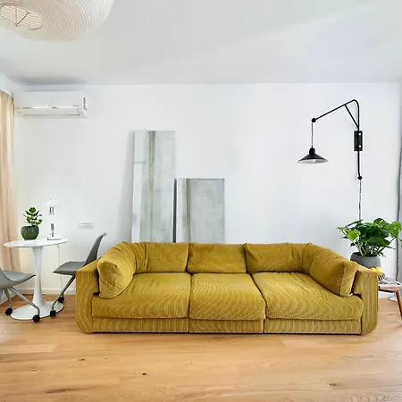 Urban Spaces 7 Victoriei New Building With Parking And Security * Bucarest